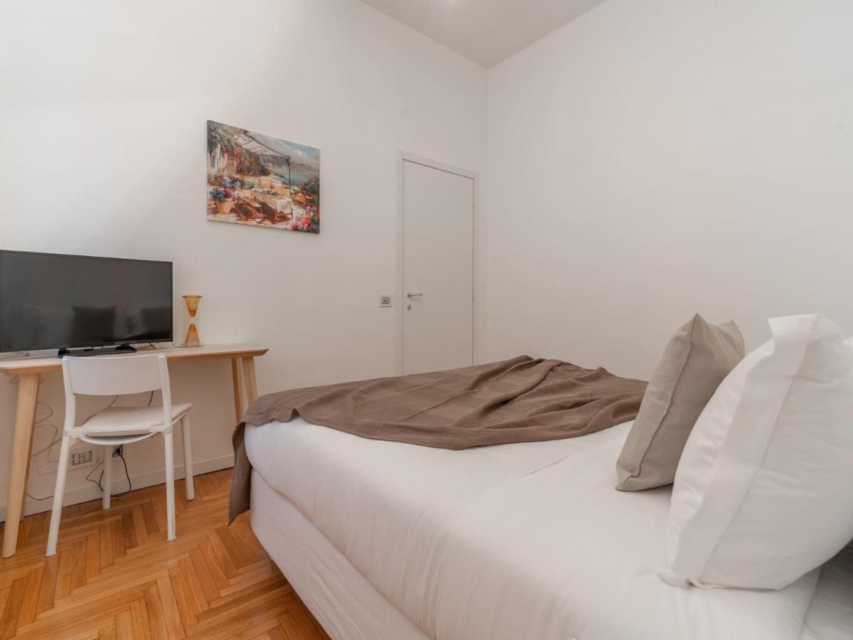 The Best Rent - Spacious Three-Bedroom Apartment In Moscova Milan Exterior photo