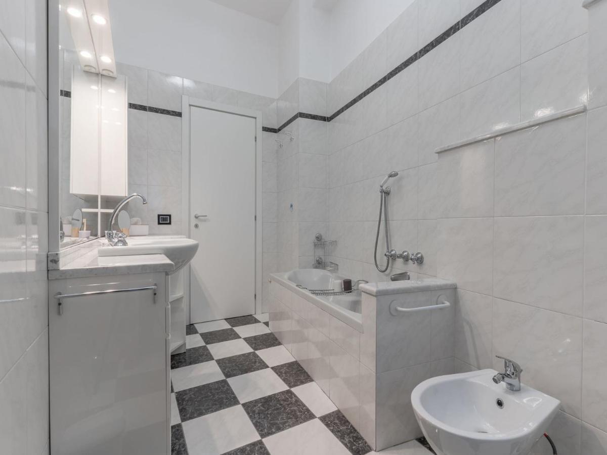 The Best Rent - Spacious Three-Bedroom Apartment In Moscova Milan Exterior photo